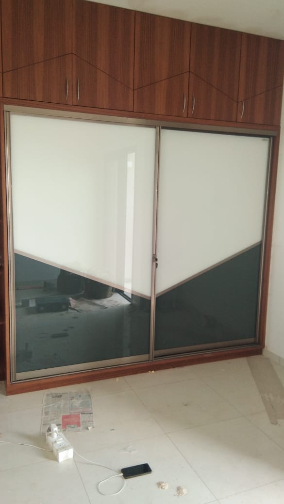 top-lacquer-glass-designs-in-gurgaon-gurugram-top-dealers-manufacturers-in-gurgaon-india